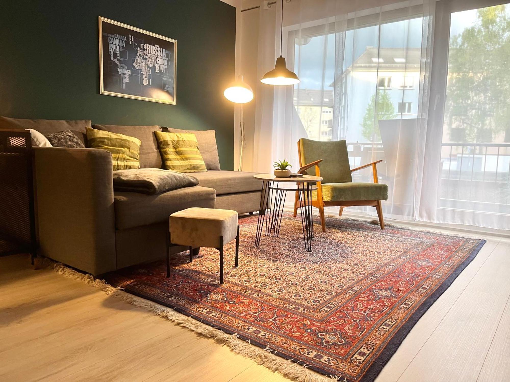 Living At Saarpartments -Adultsonly- 2 Bedrooms, Kitchen - Business & Holiday Apartments For Long- And Short Term Stay, 3 Min To Train Station, Secure E-Bike Parking! Саарбрюкен Екстер'єр фото